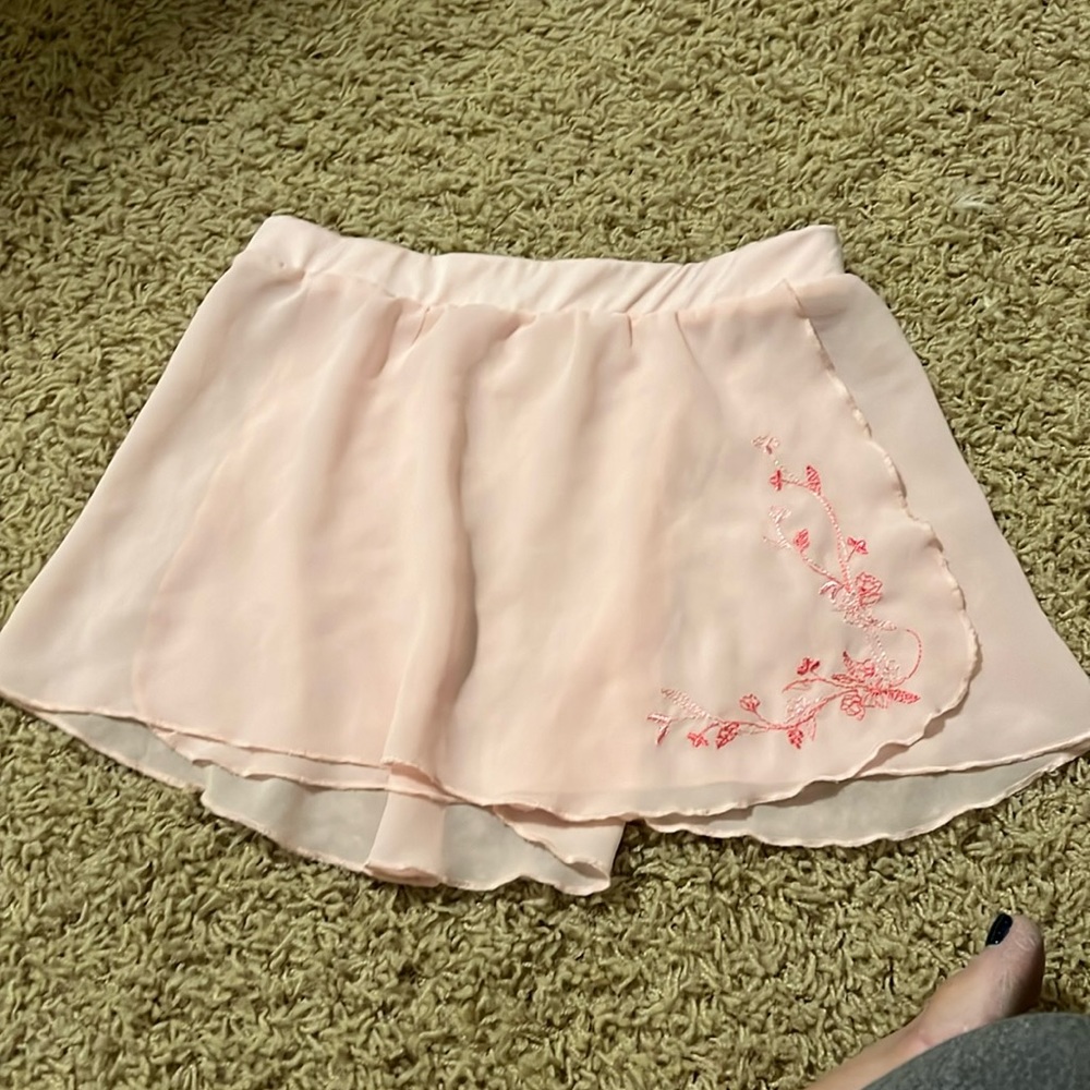 Mirella pull on skirt with embroidered flowers.